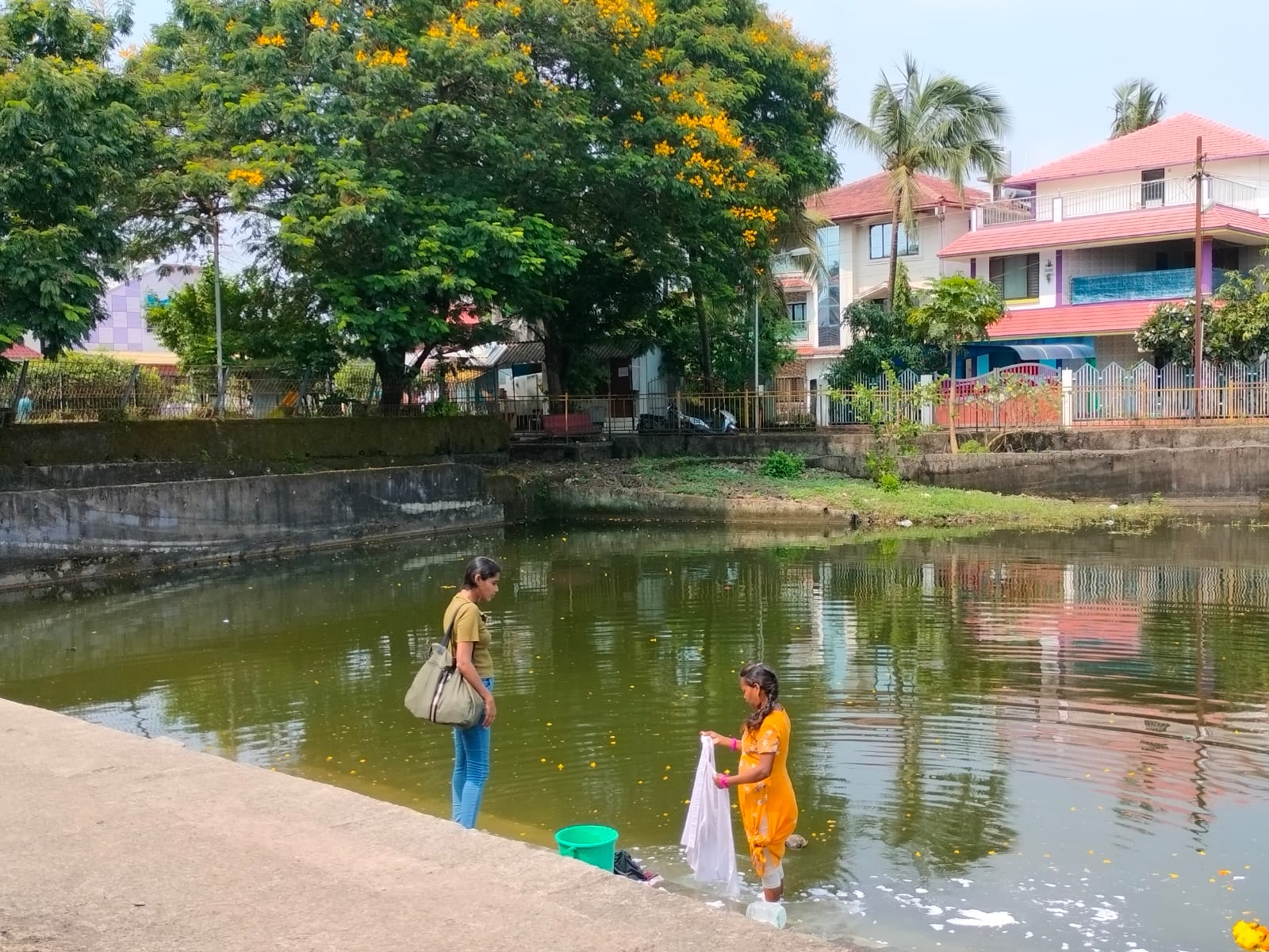 Water bodies users in Mumbai - Photo: SPARC