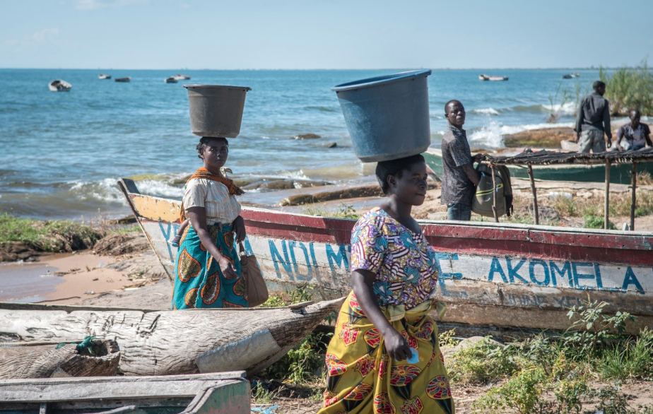 Malawi's Farmers Watch Climate Change 